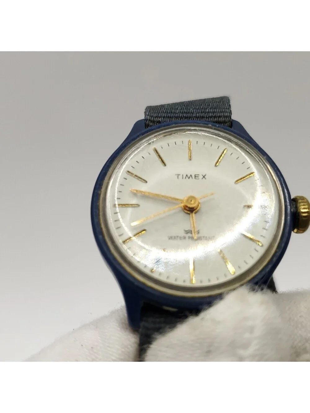 Vintage Timex Kids Mechanical Blue Watch 25mm Running